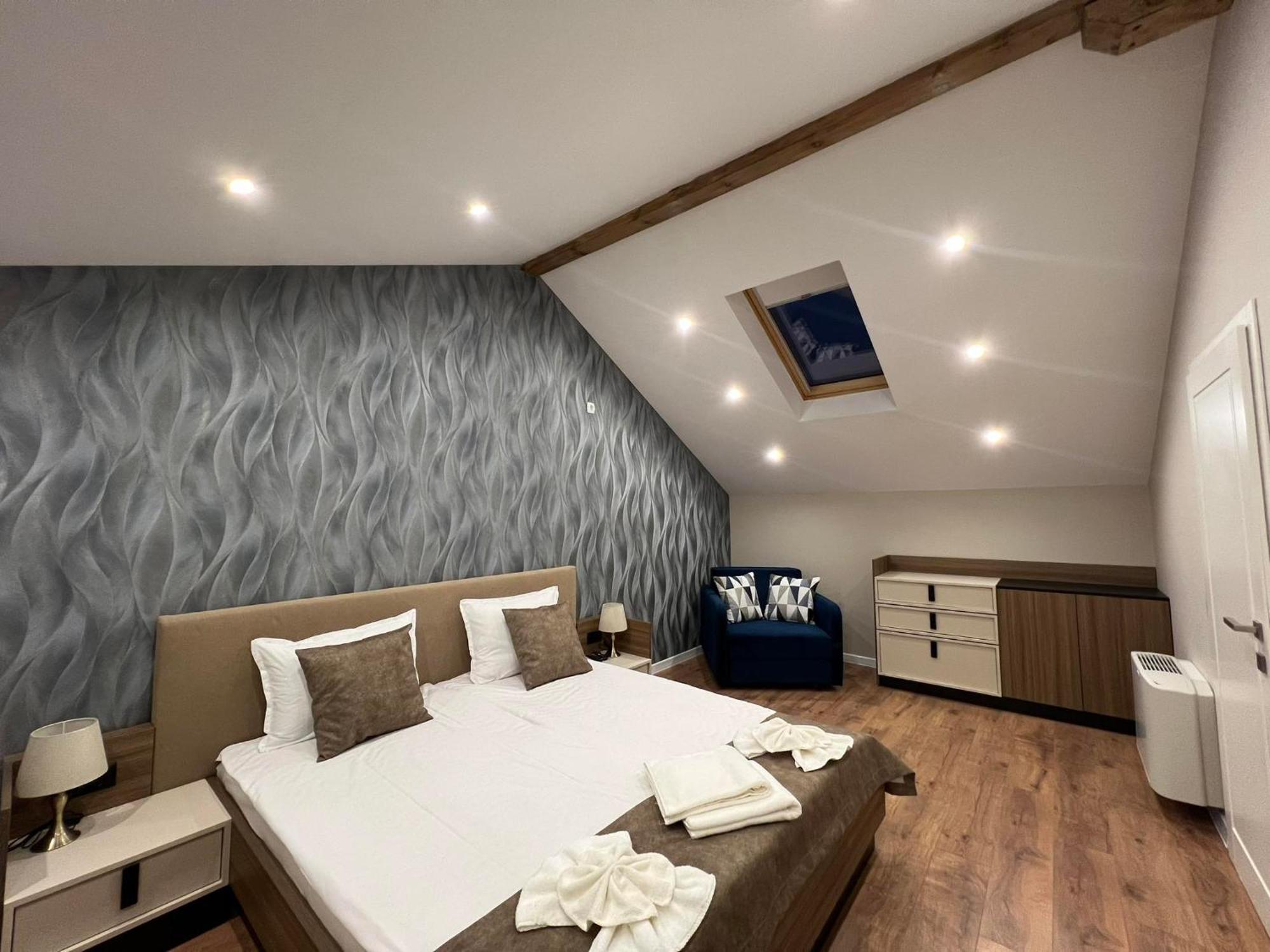Хотел Vip Apart House Pleven Exterior photo