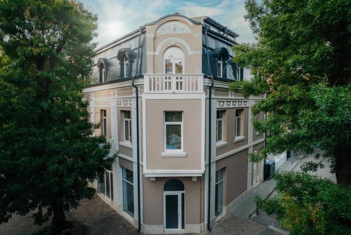 Хотел Vip Apart House Pleven Exterior photo